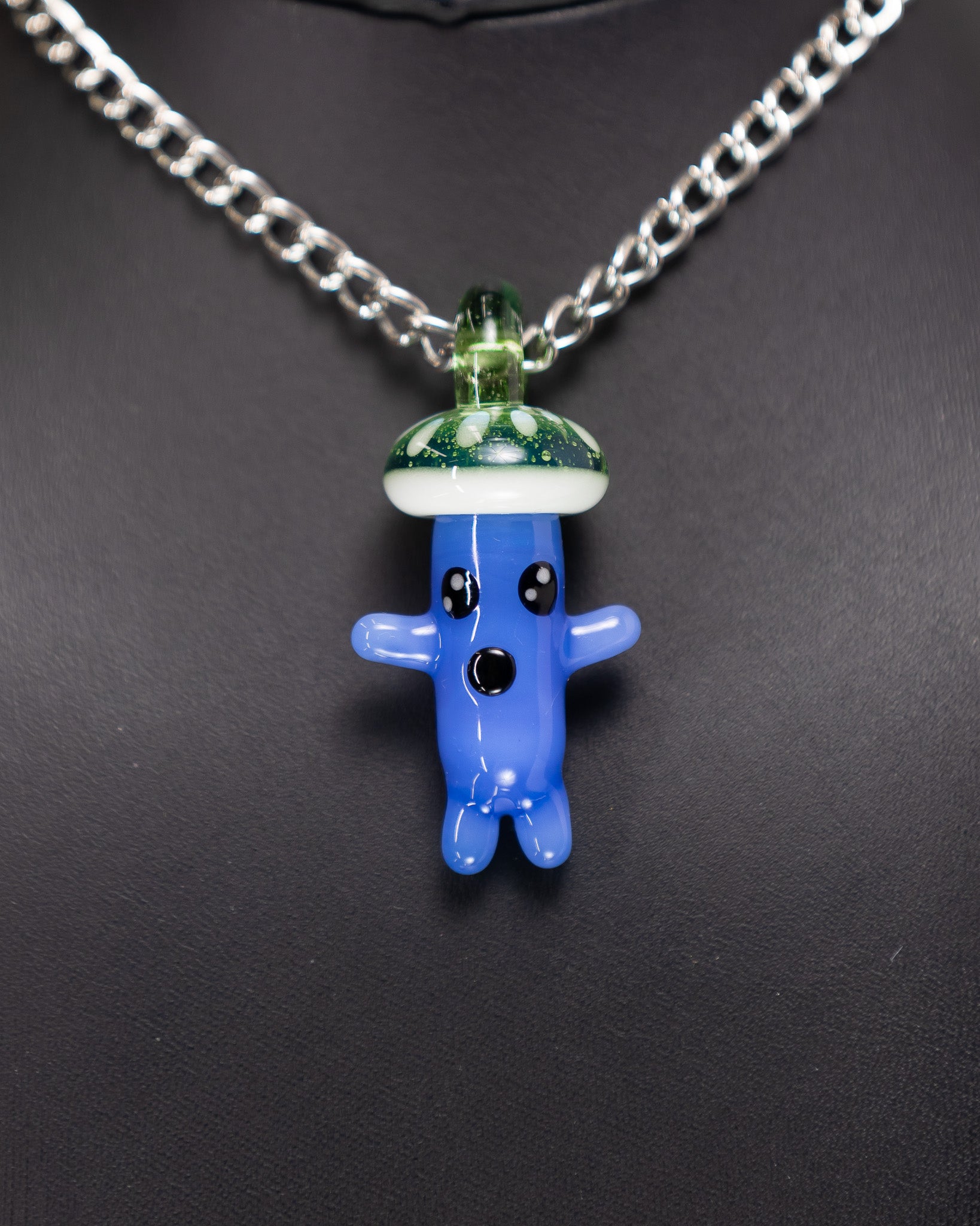 Alexander the Great - Mushy Pendant - Blue & Dark Green