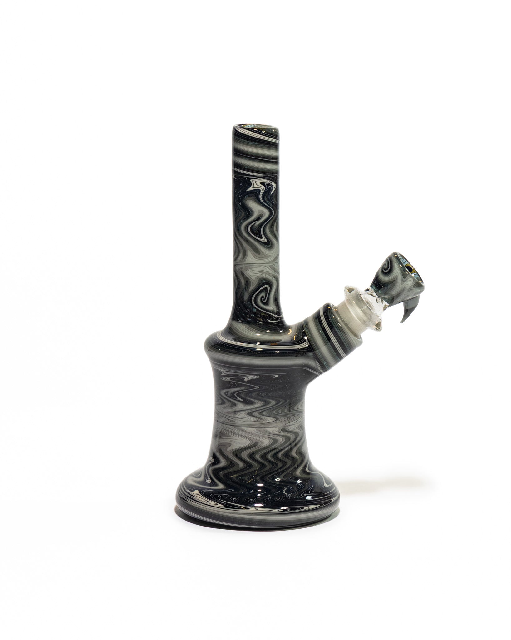 Gobs Glass - Re Wig-Wag Bong - Black & White