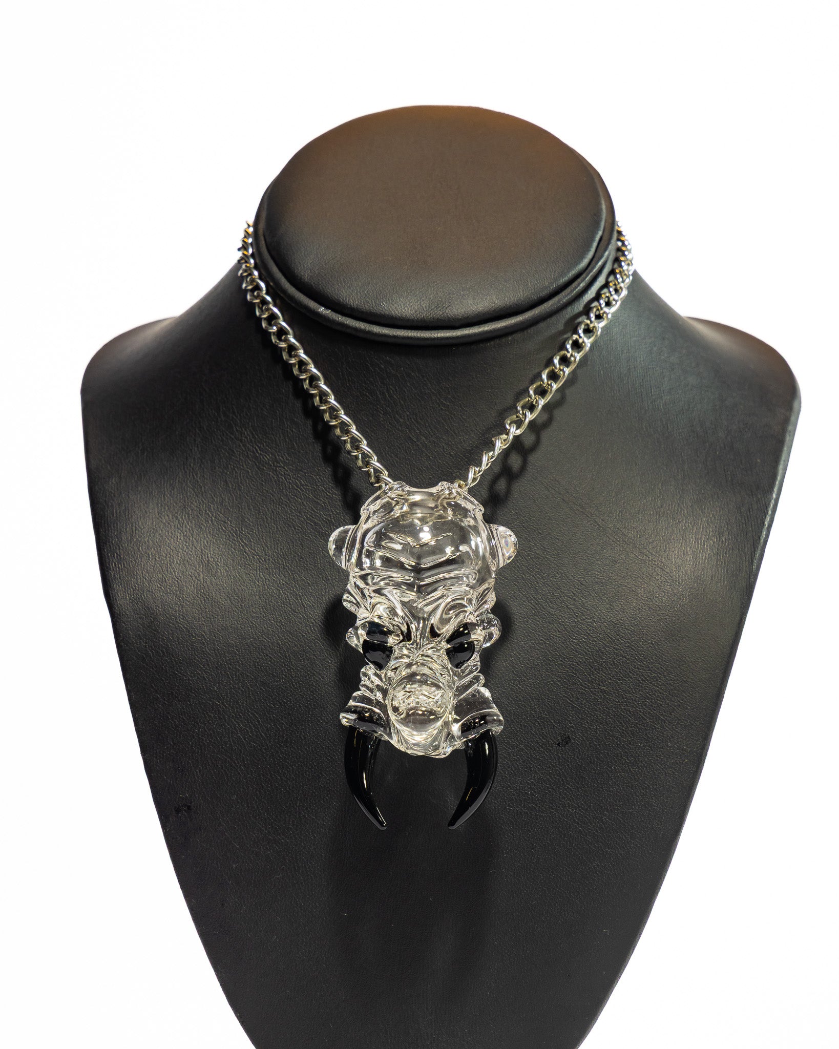 Shuhbuh - Head Pendant