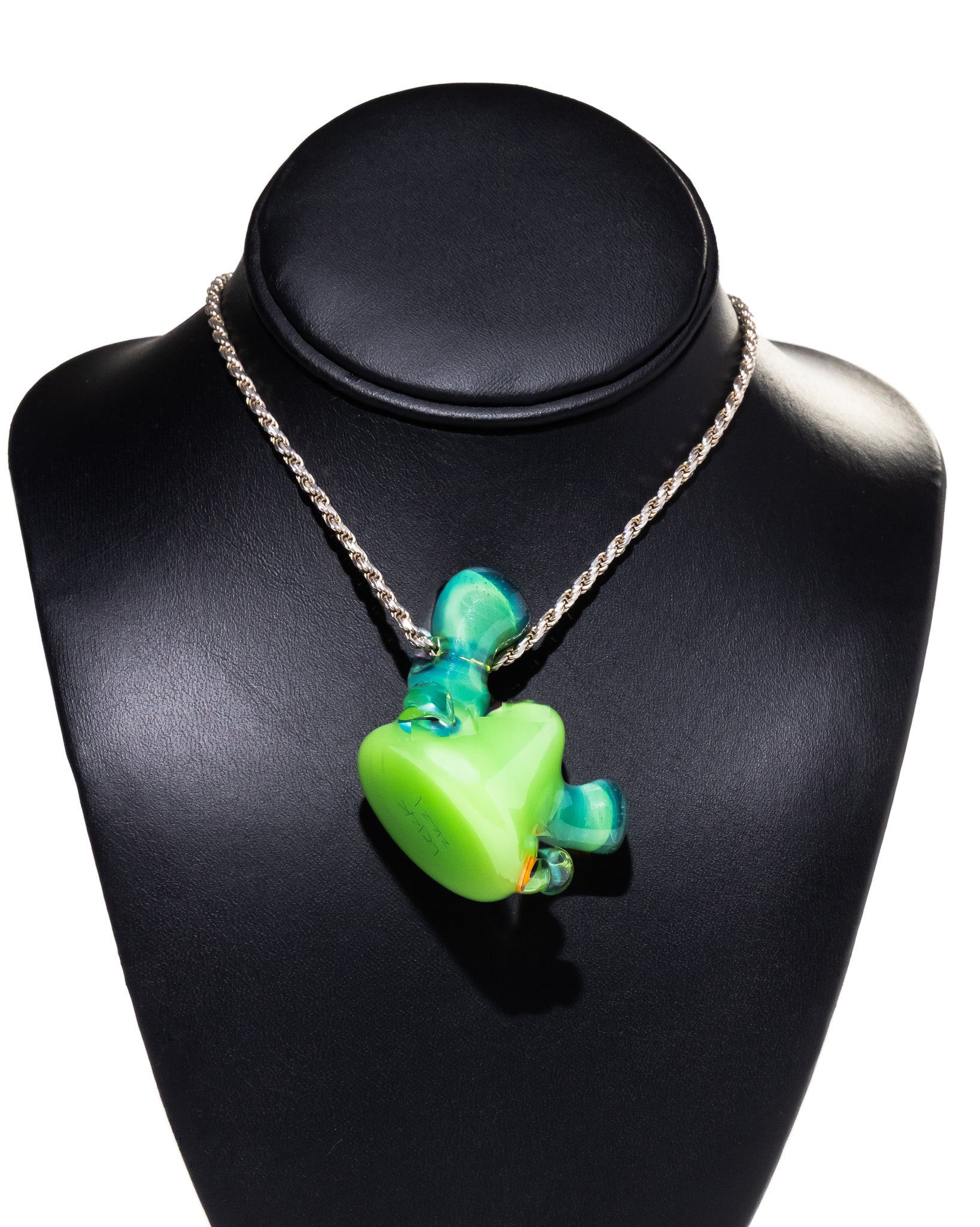 Lerk the World - Pendant - Slyme Green